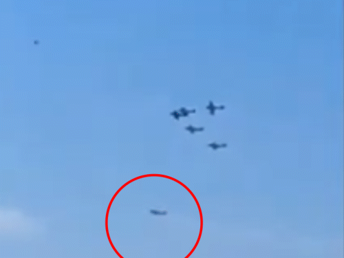 जिस पायलट की मौत हुई वह स्पेन का रहने वाला था। - Dainik Bhaskar