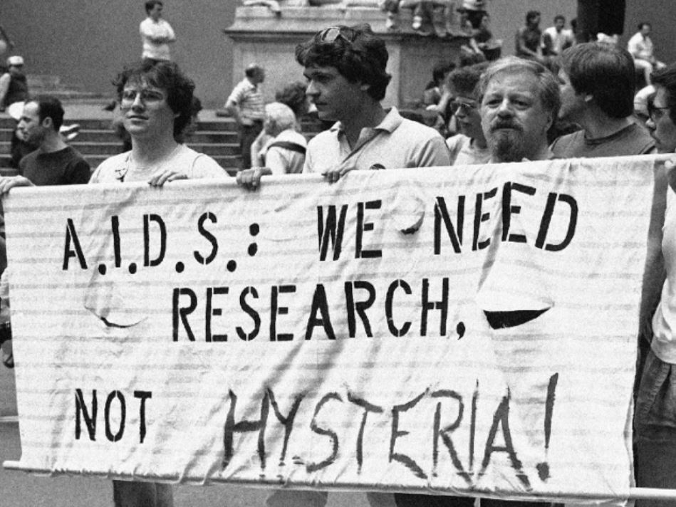 2004 में AIDS से दुनियाभर में 18 लाख मौतें हुईं। ये एक साल में AIDS से हुई मौतों का सबसे बड़ा आंकड़ा है।