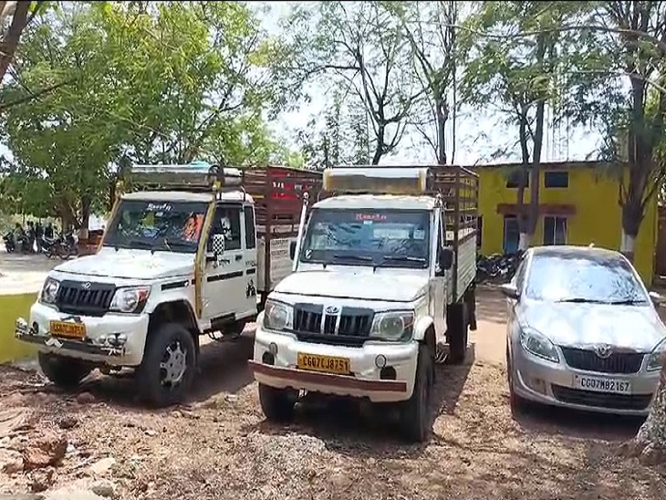 जामुल थाने में जब्त खड़ी गांजा तस्करी वाली गाड़ियां