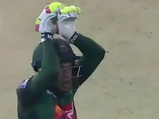 निदाहास ट्रॉफी 2018 के ग्रुप मैच में श्रीलंका को हराने के बाद मुश्फिकुर रहीम ने नागिन डांस किया था।