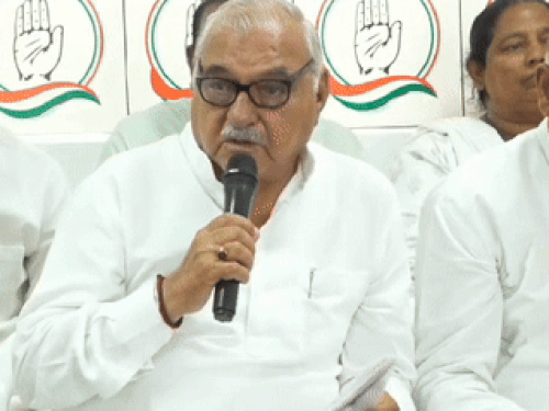 Haryana Political Crisis Update Congress CLP Meeting Bhupinder Hooda  Deepender Singh Hooda Nayab Saini | भूपेंद्र हुड्‌डा बोले-BJP लोकसभा में  हाफ, विधानसभा में करेंगे साफ: अल्पमत सरकार ...