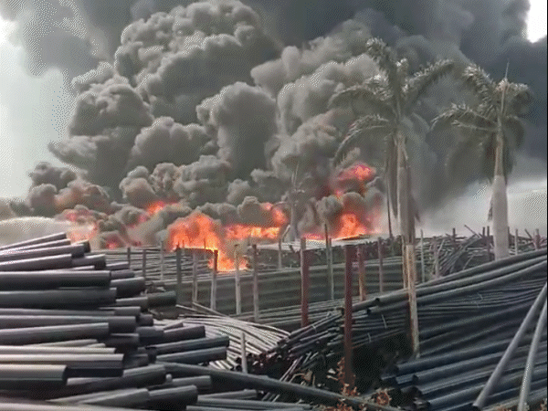 आग सुबह 7 बजे लगी, तब फैक्ट्री में कोई नहीं था। - Dainik Bhaskar