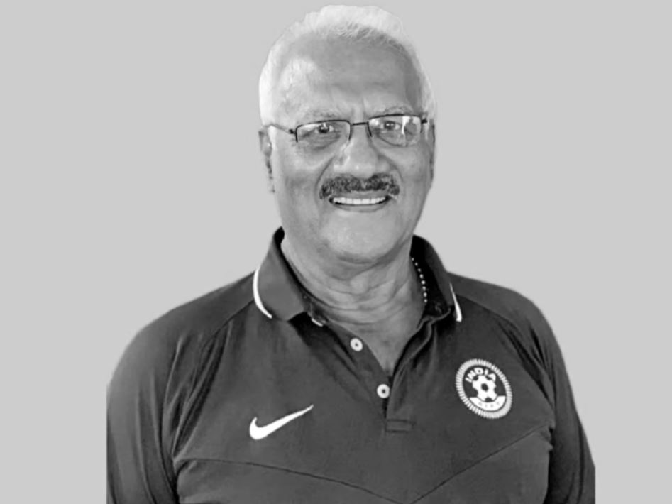 टी के चथुन्नी भारत के मशहूर और दिग्गज फुटबॉल कोच थे।