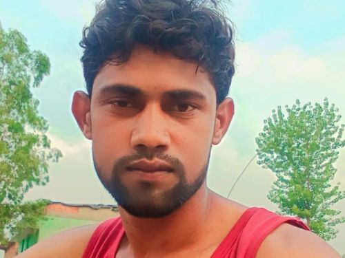 यह फोटो मुर्सलीन की है। जिसकी हाथी के हमले से मौत हुई।