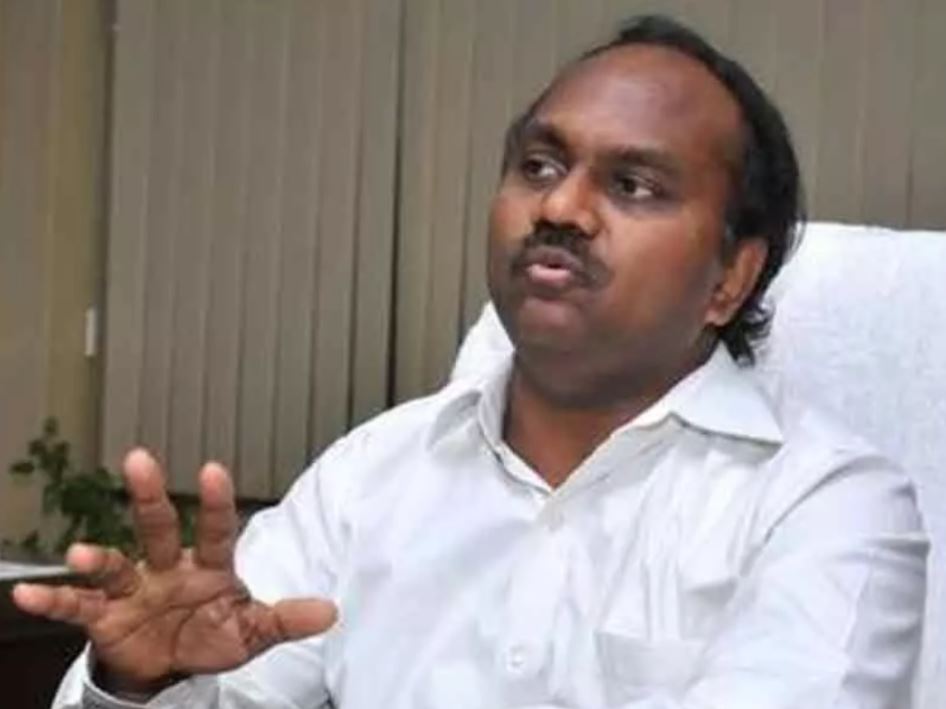 जे श्यामला राव 1997 बैच के IAS अधिकारी हैं।