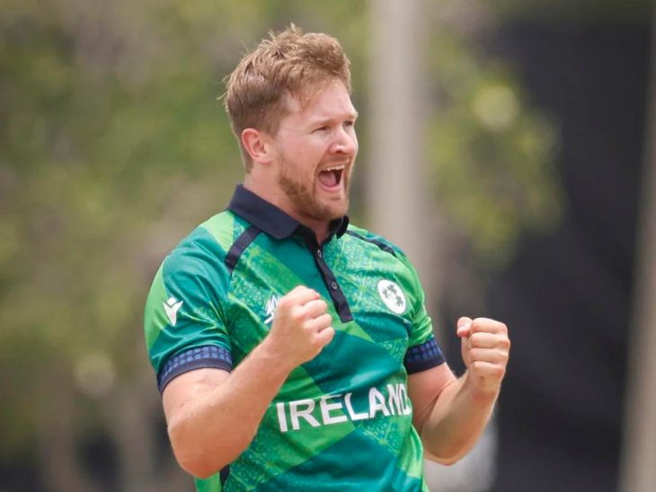 बैरी मकार्थी ने 10वें ओवर में 2 विकेट लेकर गेंम चेंज कर दिया।