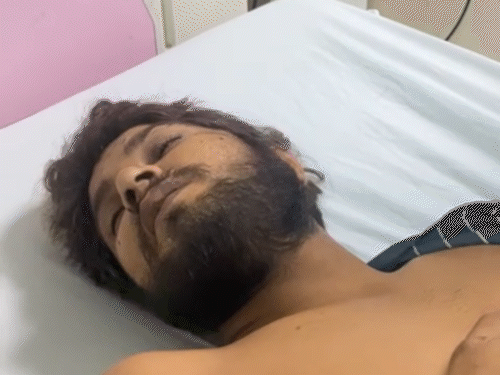 आरोपी युवकों ने गौ-तस्करी का आरोप लगाते हुए उन्हें पीटना शुरू कर दिया। फिर महानदी के पुल से युवकों को पीटकर नीचे फेंक दिया था।