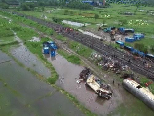 दार्जिलिंग जिले का फांसीदेवा क्षेत्र जहां कंचनजंगा एक्सप्रेस के साथ हादसा हुआ। - Dainik Bhaskar