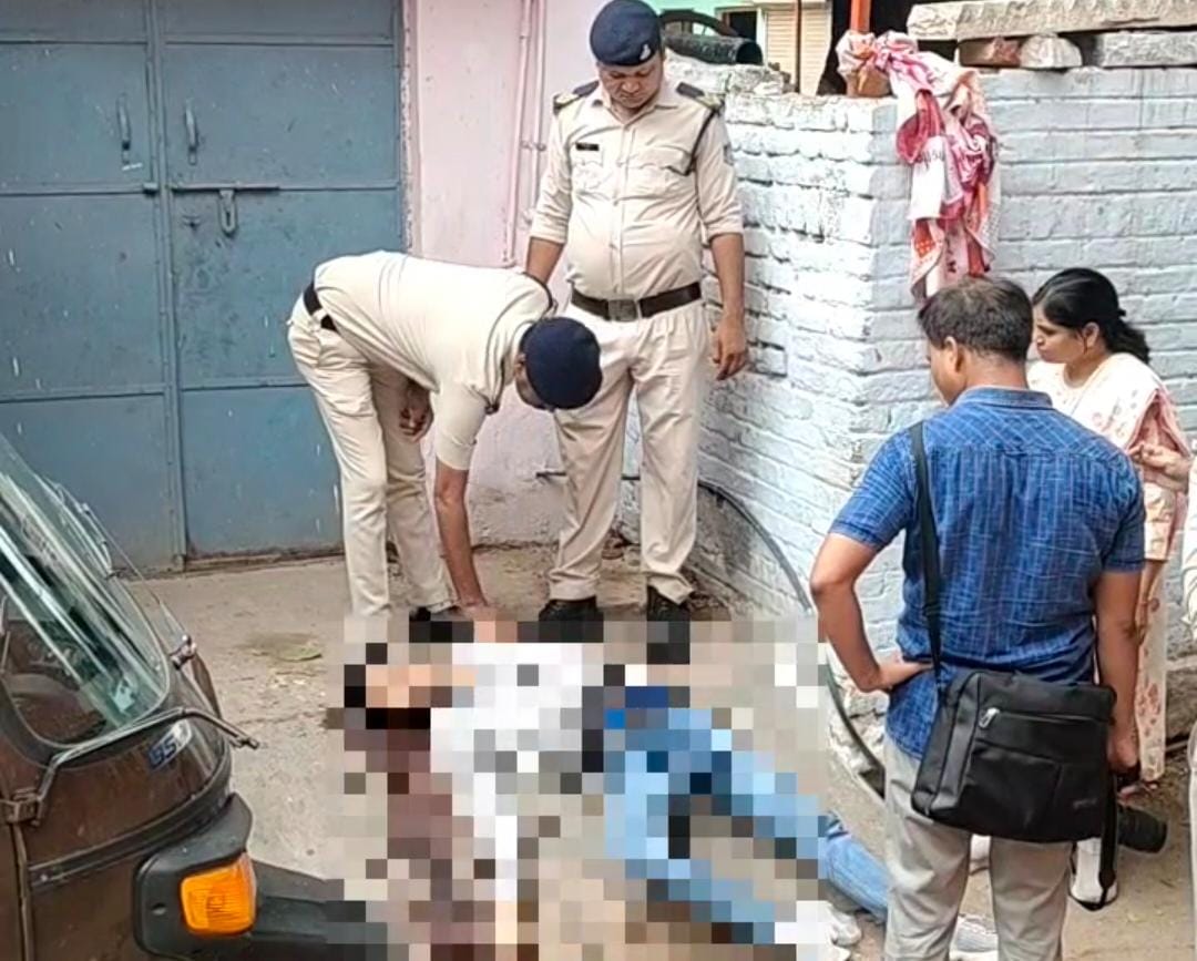 25 वर्षीय मन्नाथ उर्फ भानू छारी पुत्र महेश छारी के रूप में हुई है।