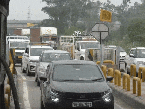 Punjab Ludhiana Ladowal Toll Plaza Closed Protest 15th Day News Update|  Ludhiana Farmers Will Lock Ladowal Toll Plaza Yesterday News Update | पंजाब  के सबसे महंगे टोल को बंद करेंगे किसान: केबिनों