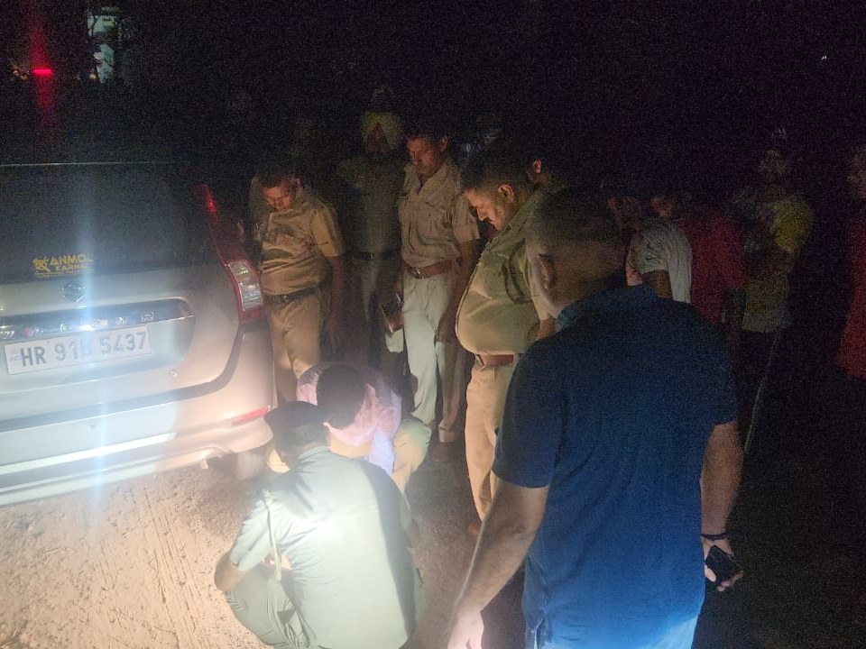 Haryana Karnal Police personnel shot on head case update news, family  members blocked the road, heavy police including DSP reached the spot,  leveled allegations against the outpost in-charge. | करनाल में ASI