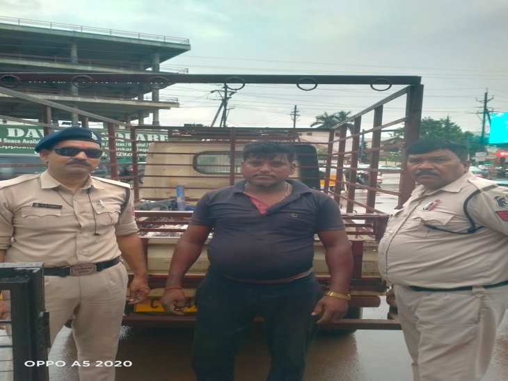 आरोपी जगन्नाथ यादव हिरासत में लिया है।