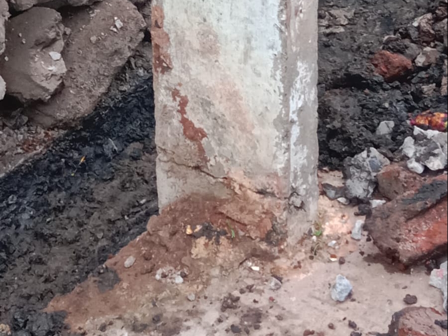 Electricity poles are getting dilapidated in the city | नगर में ...