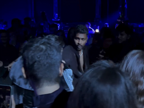 In the sangeet ceremony, Badshah performed on his popular song Ladki Beautiful Kar Gayi Chul. During this, Badshah was seen dancing with Hardik Pandya.