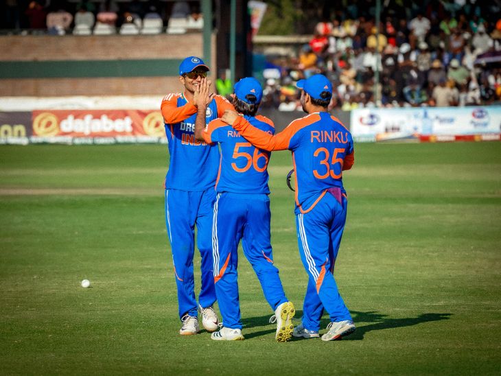 रवि बिश्नोई ने 11 रन देकर 2 विकेट लिए.