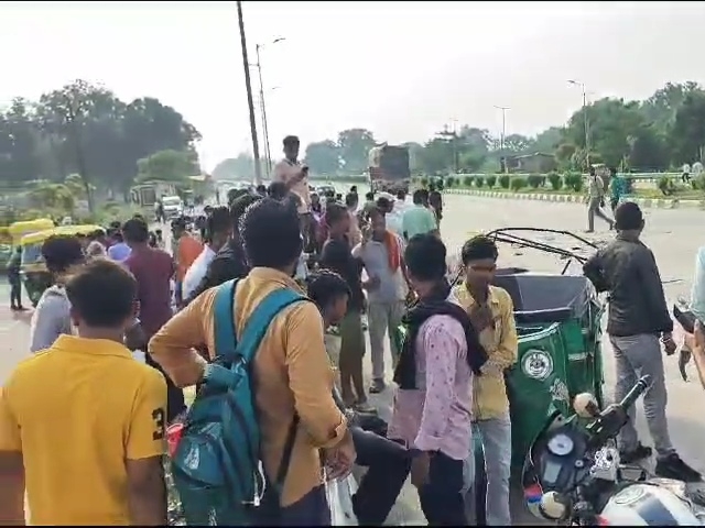 2 killed, 6 injured in road accident in Etawah