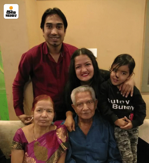 प्रीति की यह फैमिली फोटो है। इसमें वो अपने मम्मी-पापा, बहन, बेटी और पति के साथ हैं।