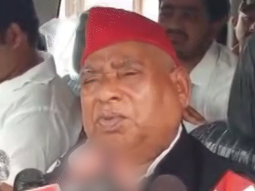 MP Awadhesh Prasad spoke on buying land in Ayodhya | सांसद अवधेश प्रसाद  बोले-अयोध्या में किसानों को लूटा गया: कौड़ियों के दाम देकर अरबों की जमीनें  ली गईं, सबकी ...
