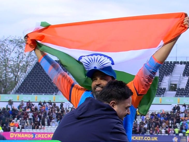 Yusuf Pathan with the flag after winning the final. He scored 221 runs in 7 matches of the tournament.