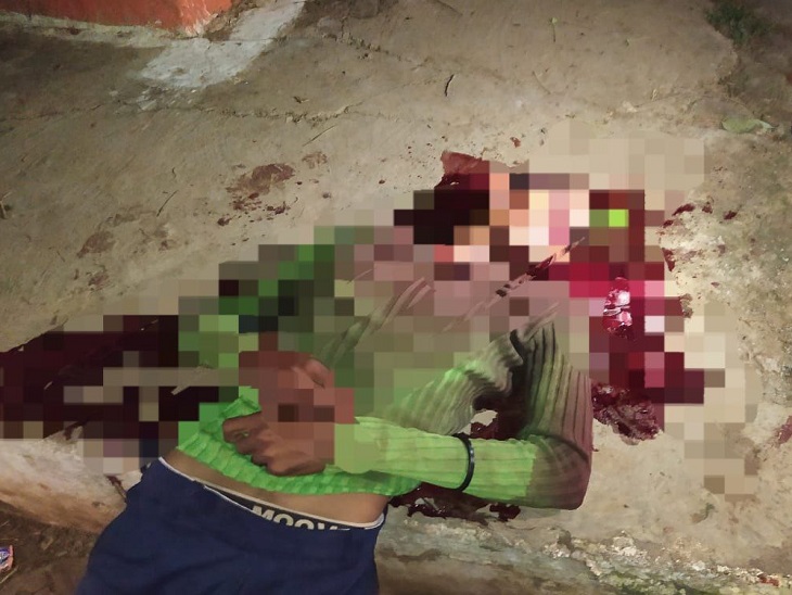 कुल्हाड़ी मारकर युवक की हत्या - Dainik Bhaskar