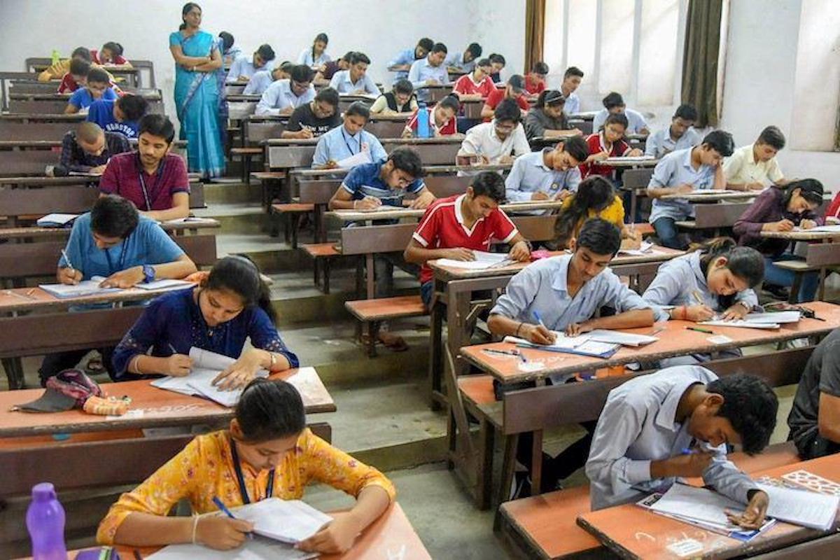 सप्लीमेंट्री परीक्षा को ही कंपार्टमेंट परीक्षा भी कहा जाता है।