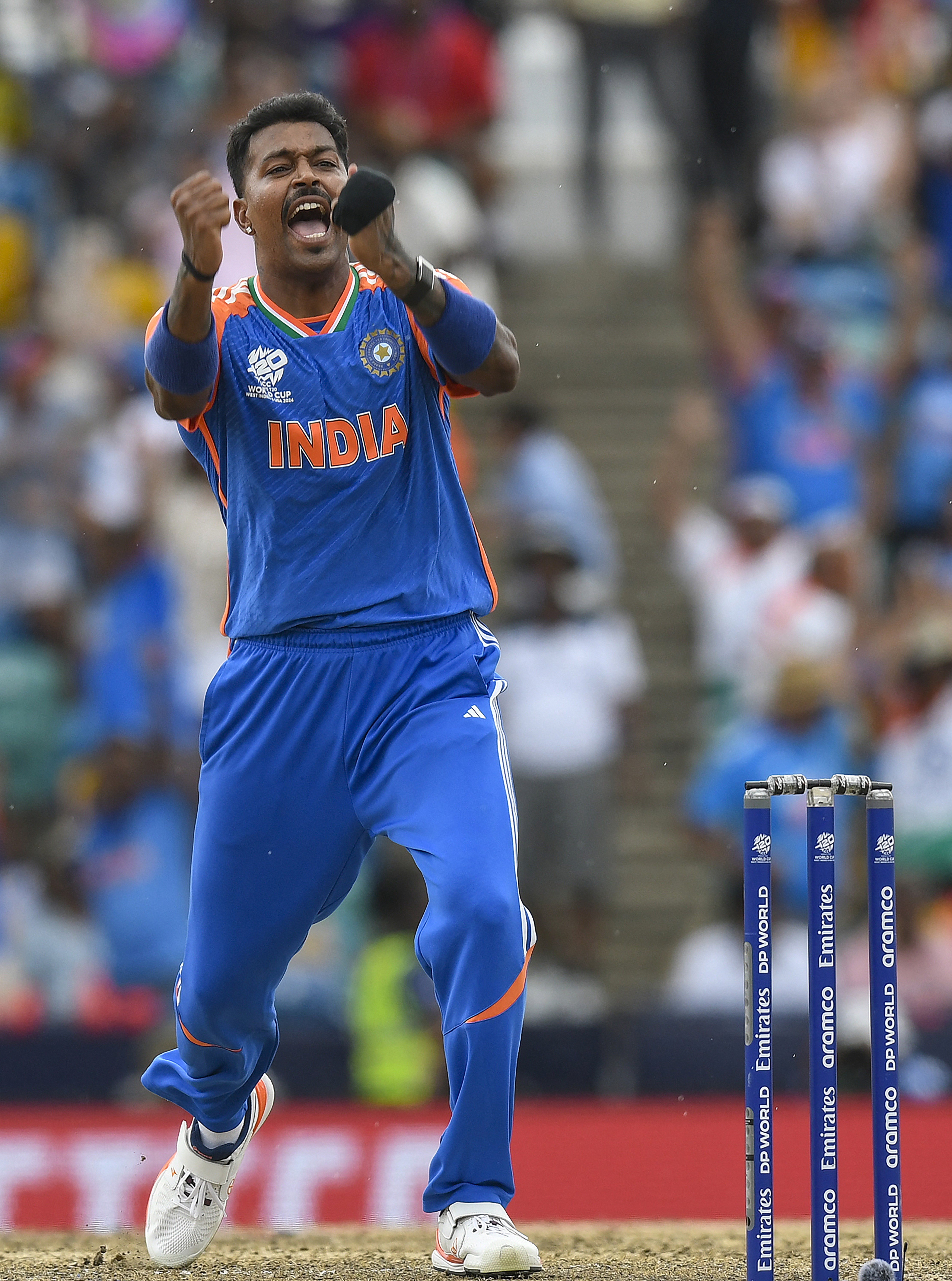 Hardik Pandya celebrates the wicket of David Miller.