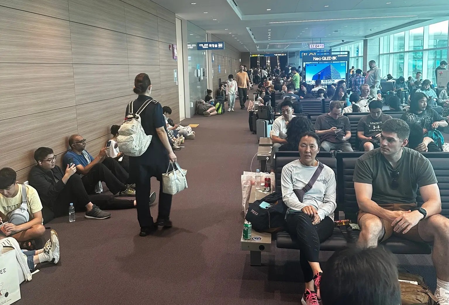 Flights have been stopped in South Korea. Meanwhile, many people were seen waiting for their flights at the airport.