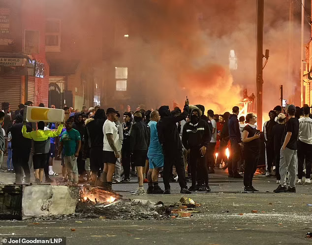 Throughout Thursday night people set fire on the main road of the city.