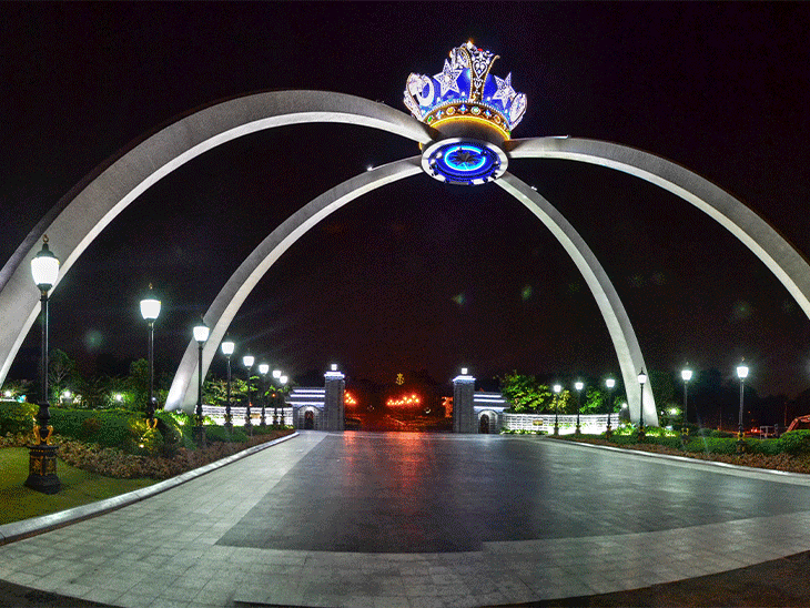 Sultan Ibrahim's bungalow Istana Bukit Sirin in pictures.