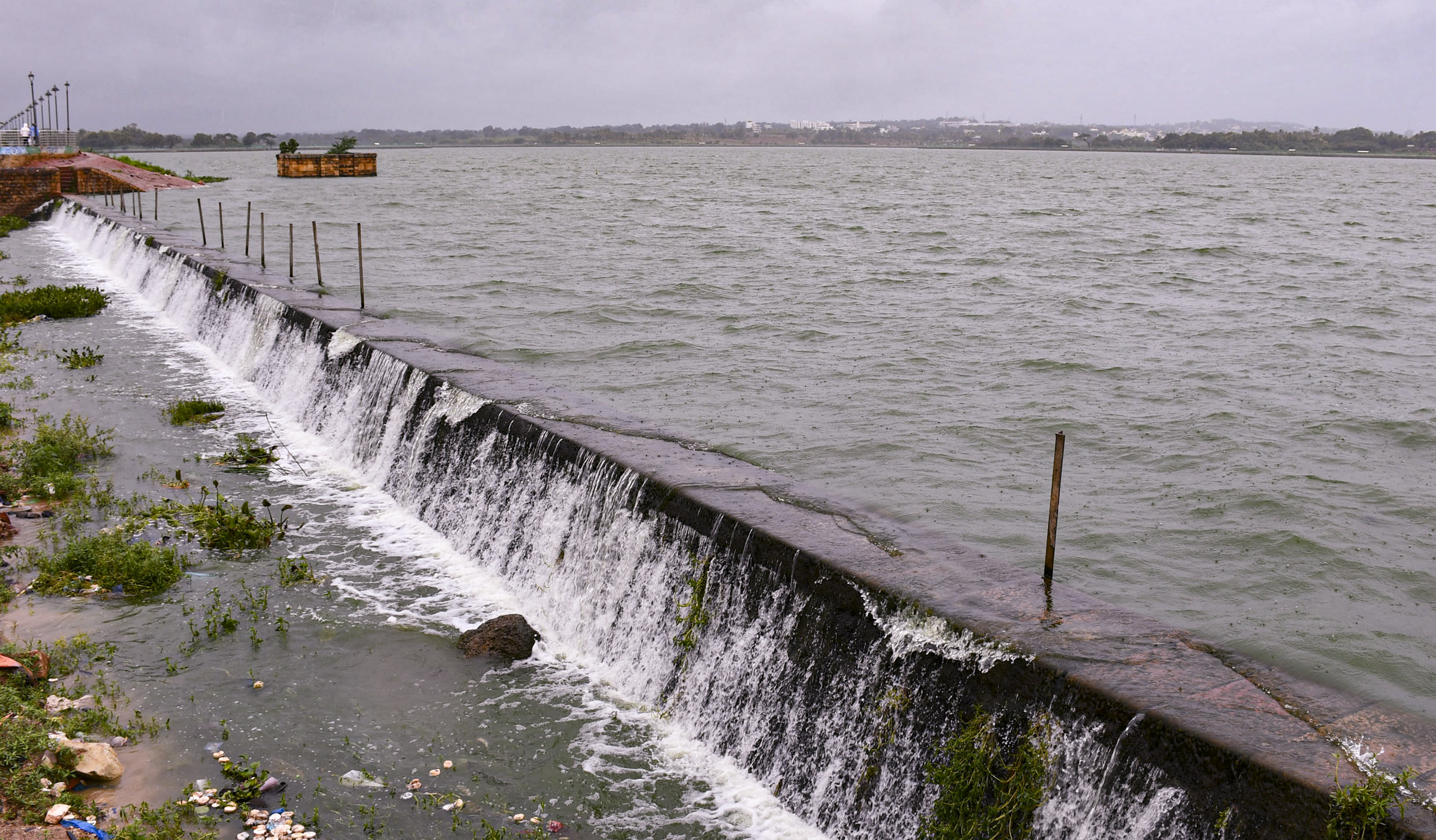 Unkal lake overflowed following heavy rains in Karnataka's Hubli district on Saturday.
