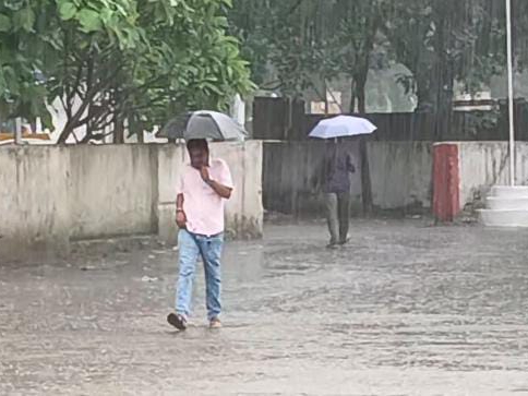 छत्तीसगढ़ के कोरबा जिले में लंबे समय बाद झमाझम बारिश हो रही है।