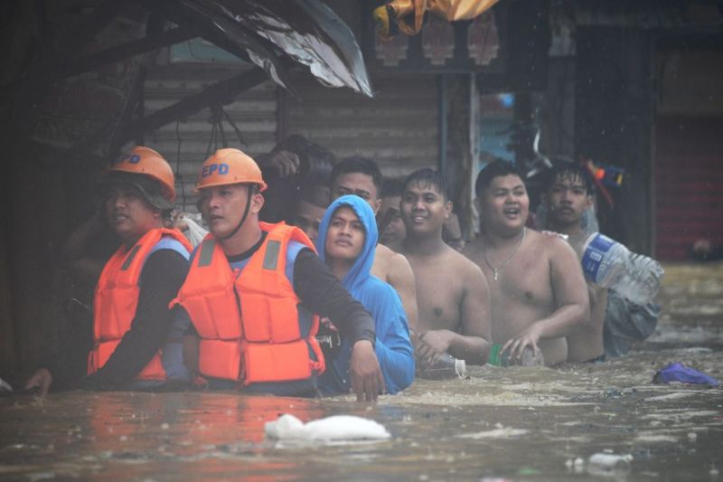 The Philippines city of Manila is submerged in flood, rescue operation is going on here.