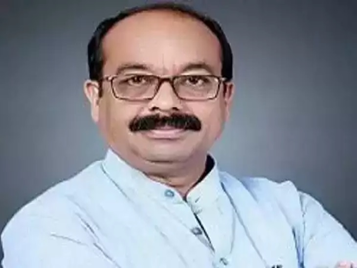 उप मुख्यमंत्री, नगरीय प्रशासन और विकास मंत्री अरुण साव।