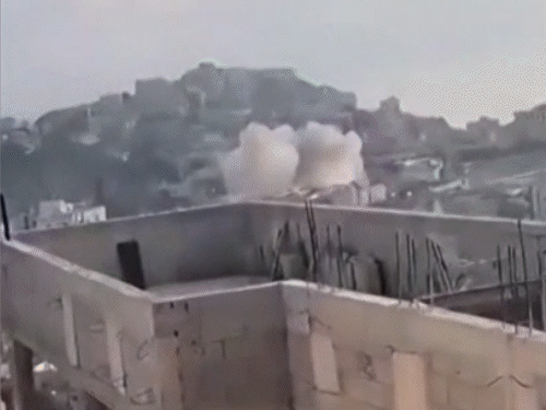 israel hamas war update| At least 30 killed in an Israeli airstrike on a school in Gaza | इजराइल पर हिजबुल्लाह की 10 महीने में सबसे बड़ी एयरस्ट्राइक: 12 की मौत, इनमें