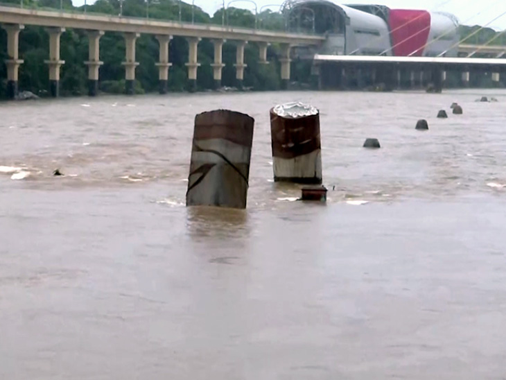 Ganga and Yamuna rivers overflowing amid rain in Prayagraj, UP.