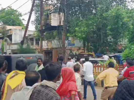 जन आक्रोश रैली खत्म होने के बाद सभी अपने घर लौट रहे थे, तभी गोली चल गई।