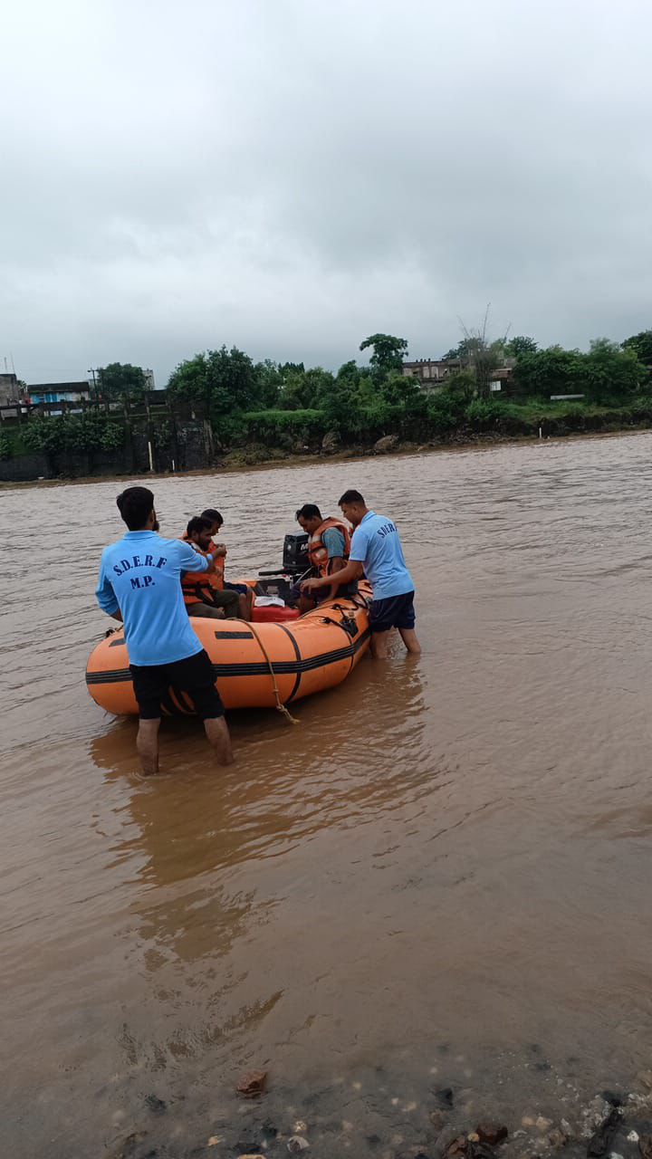 Woman drowned in river while taking bath