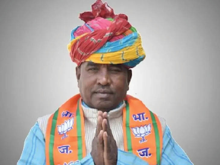सलूंबर सीट हाल ही में बीजेपी विधायक अमृतलाल मीणा के निधन के चलते खाली हुई है।