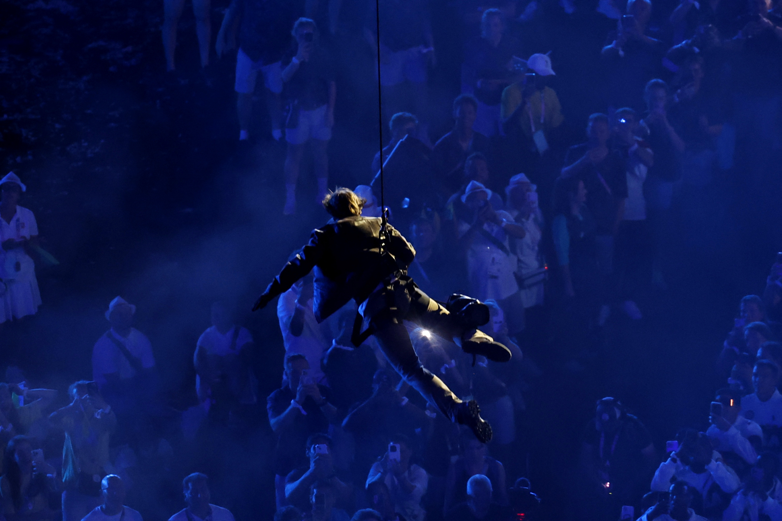 Hollywood actor Tom Cruise jumped from the highest place.