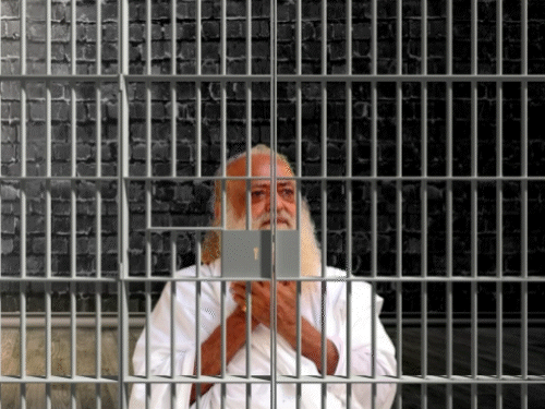 Asaram Bapu Health Update; Got Parole For Treatment | Jodhpur News | 7 दिन  के लिए जेल से बाहर आएगा आसाराम: इलाज के लिए जोधपुर हाईकोर्ट ने दी पैरोल, 4  दिन से