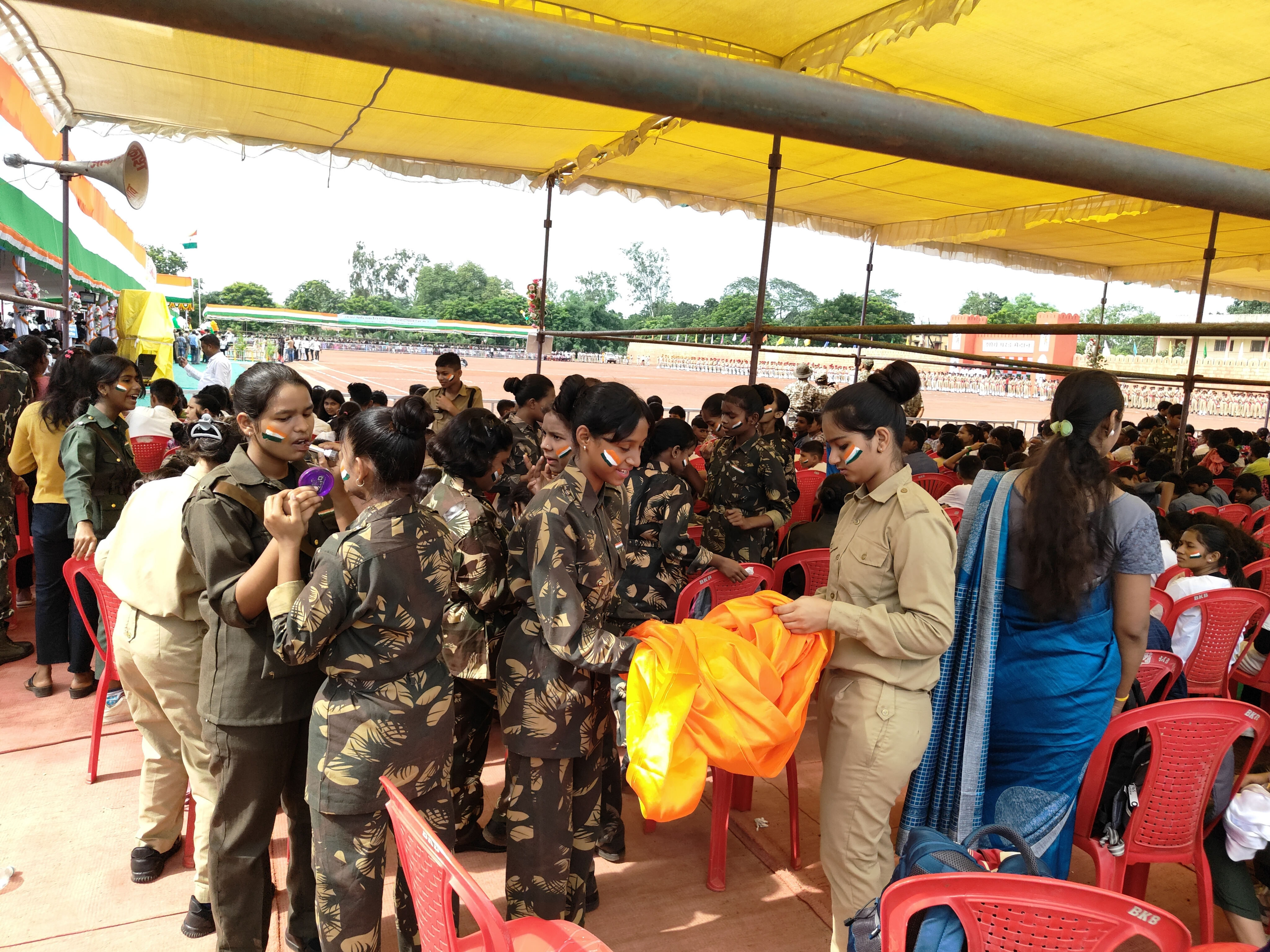 स्कूली बच्चों ने दी सांस्कृतिक कार्यक्रम की प्रस्तुति।