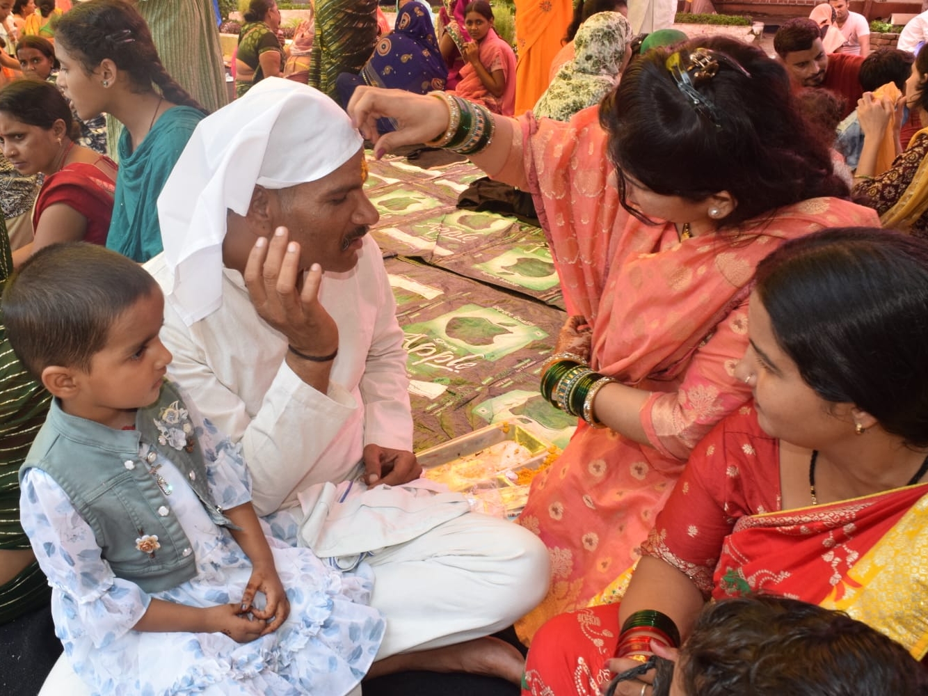 Raksha Bandhan festival celebrated amid tight security in Central Jail ...