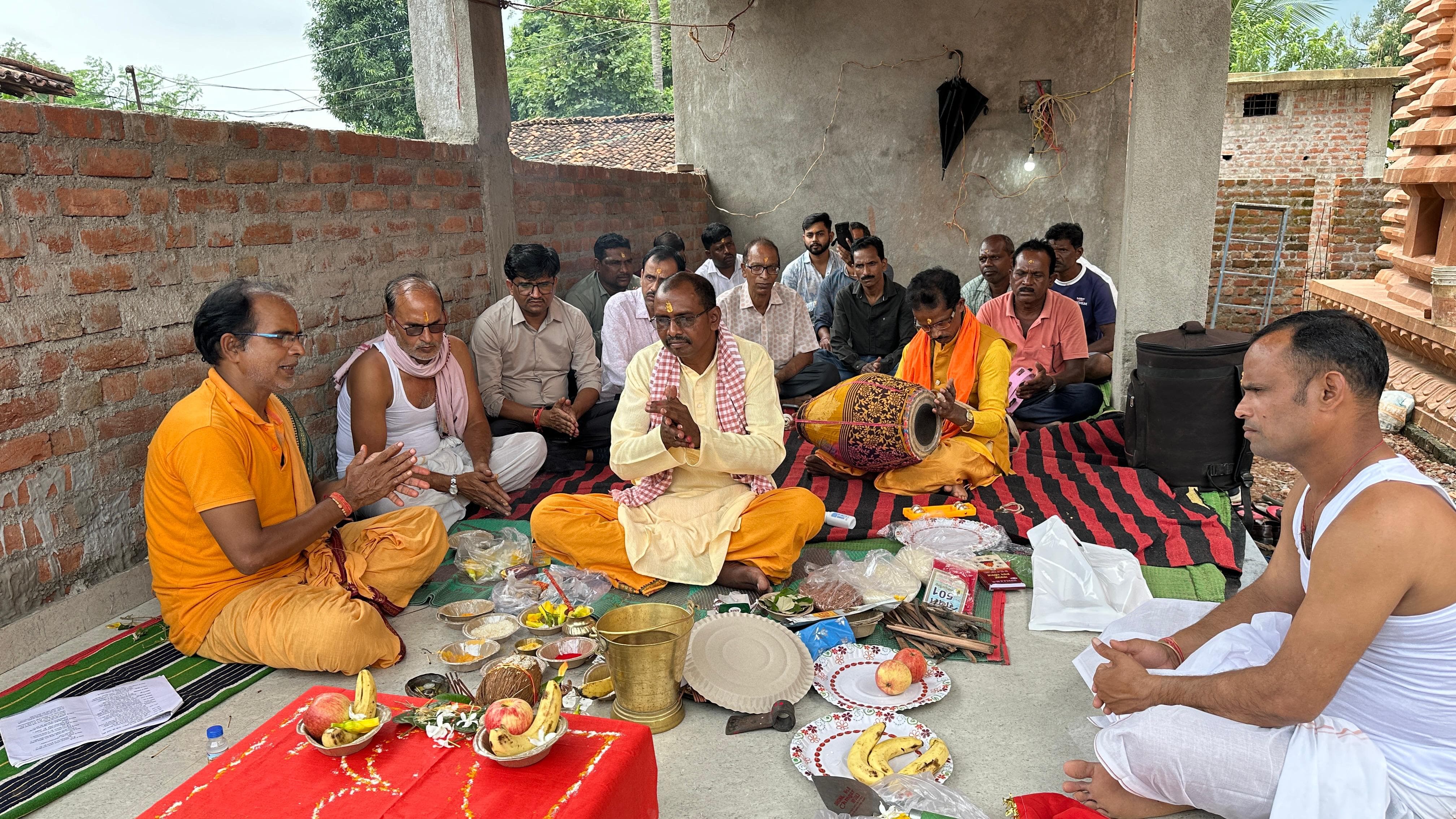Ratnamud Kumbhbharai ritual was performed in Maa Lakshmi and Vimala ...