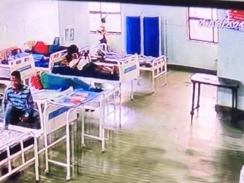 तेलीबांधा पुलिस मौके पर पहुंचकर पूछताछ कर रही है।  - Dainik Bhaskar