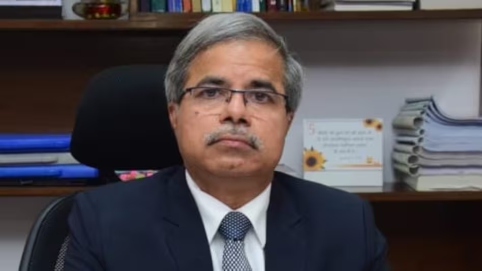 कैबिनेट की नियुक्ति समिति (ACC) ने सतीश कुमार के नाम पर मुहर लगाई है।