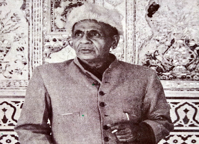 वर्ष 1970 में उन्हें 'साहित्य अकादमी' का सदस्य भी मनोनीत किया गया था।
