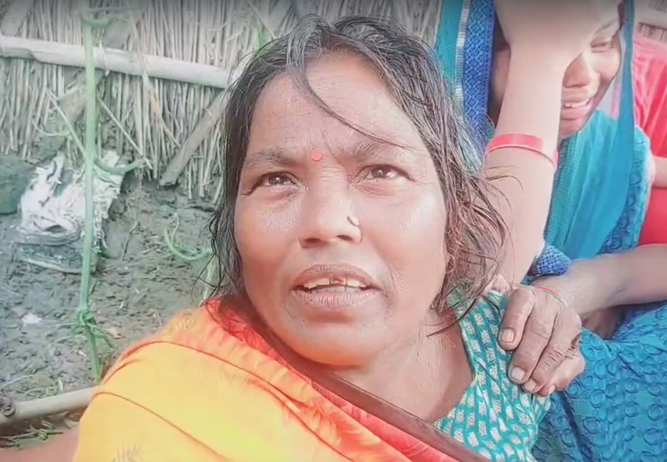राजन की मां।