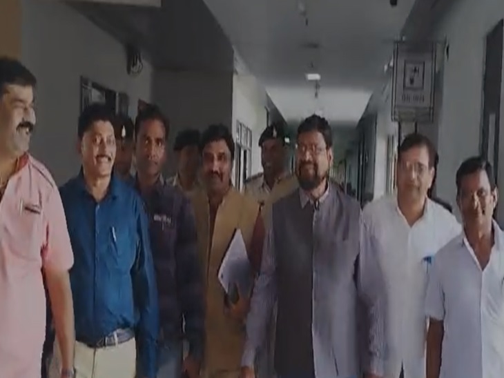 छत्तीसगढ़ कर्मचारी अधिकारी फेडरेशन और संयुक्त महासंघ ने सरकार को दिया था अल्टीमेटम।