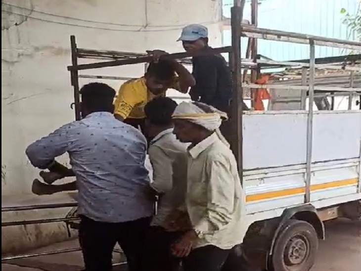 शव को पीएम के लिए मरचुरी में रखवाया गया