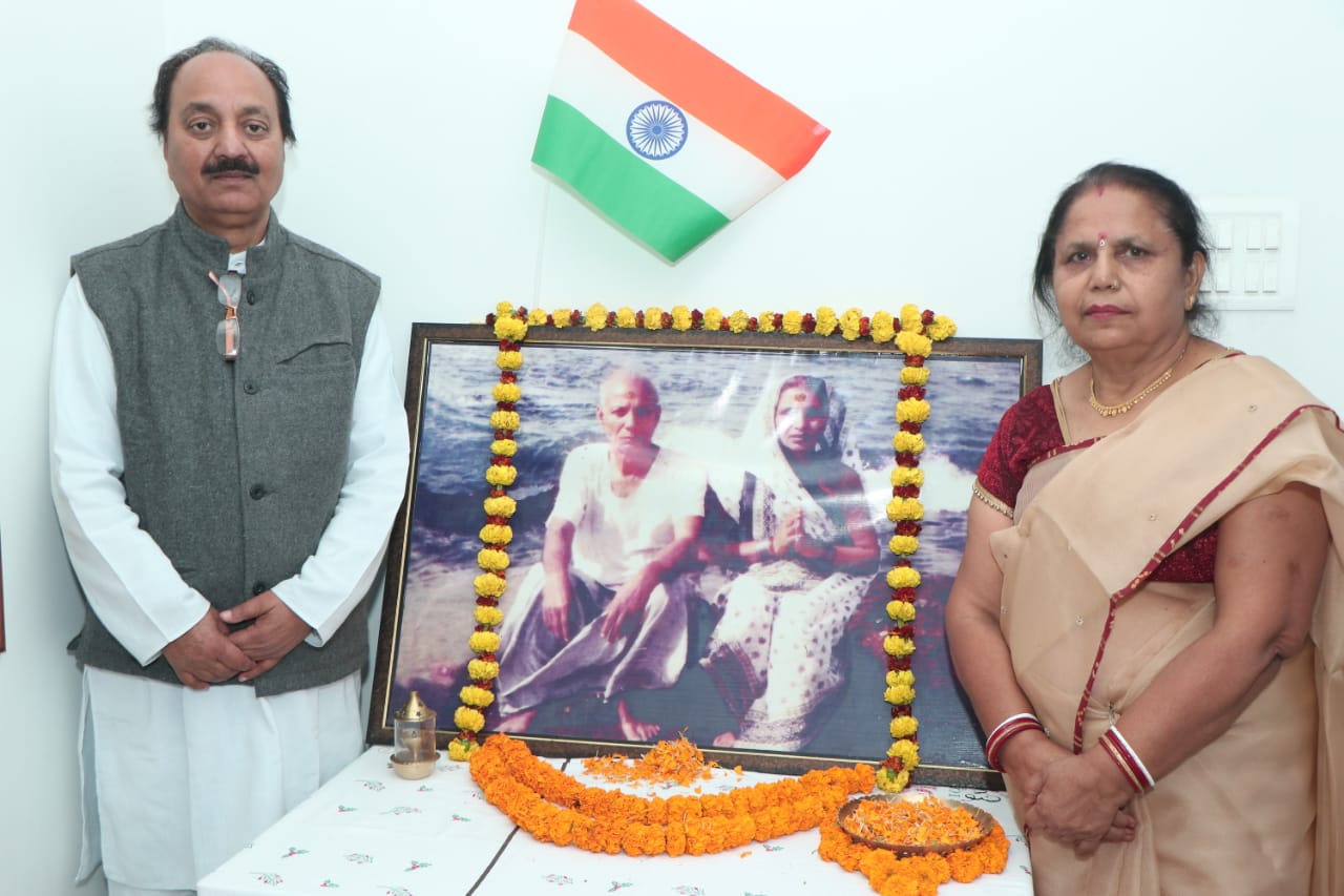 Tribute paid to freedom fighter Rajendra on his birth anniversary ...